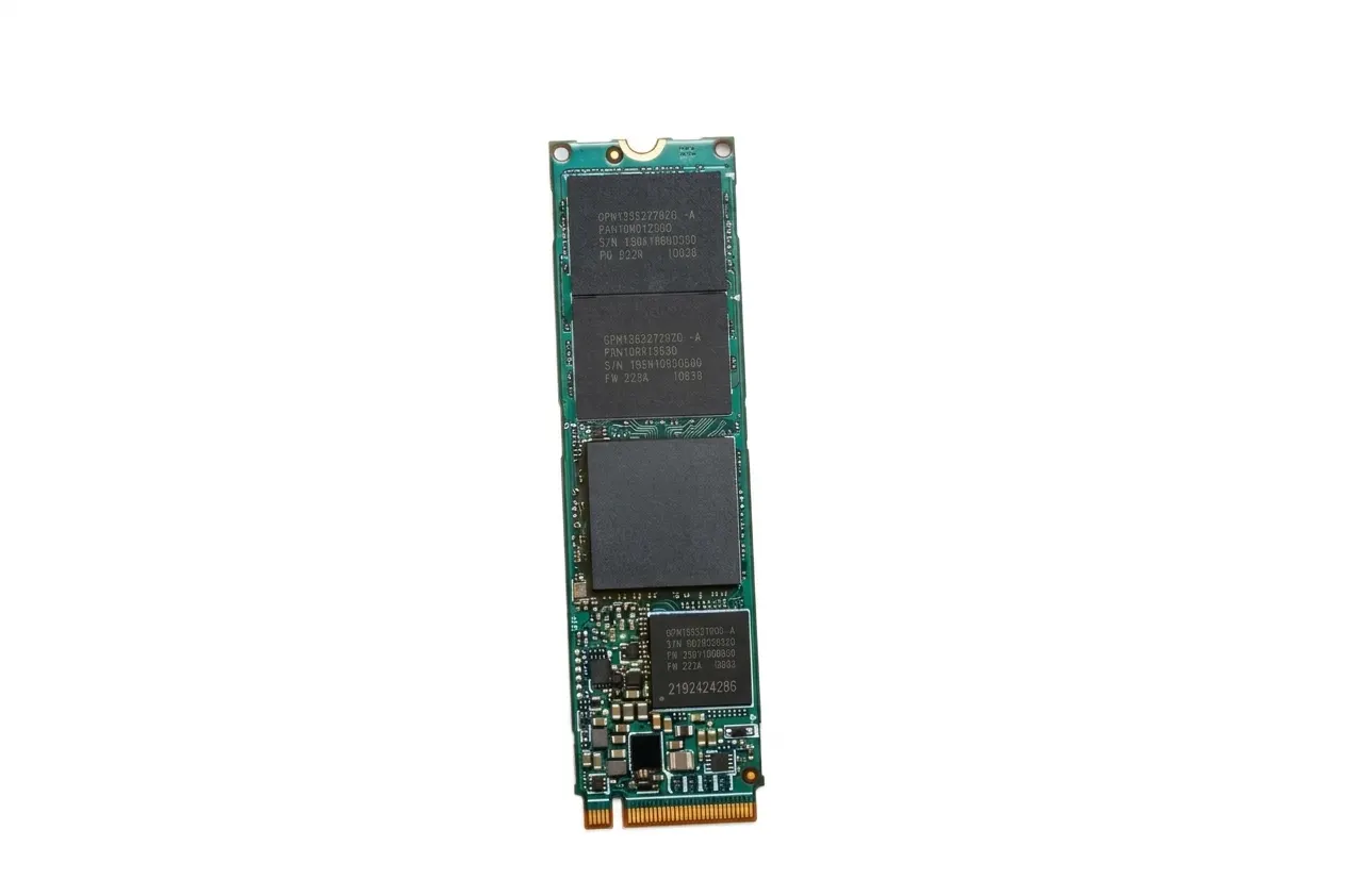 Generic NVMe SSD  4TB